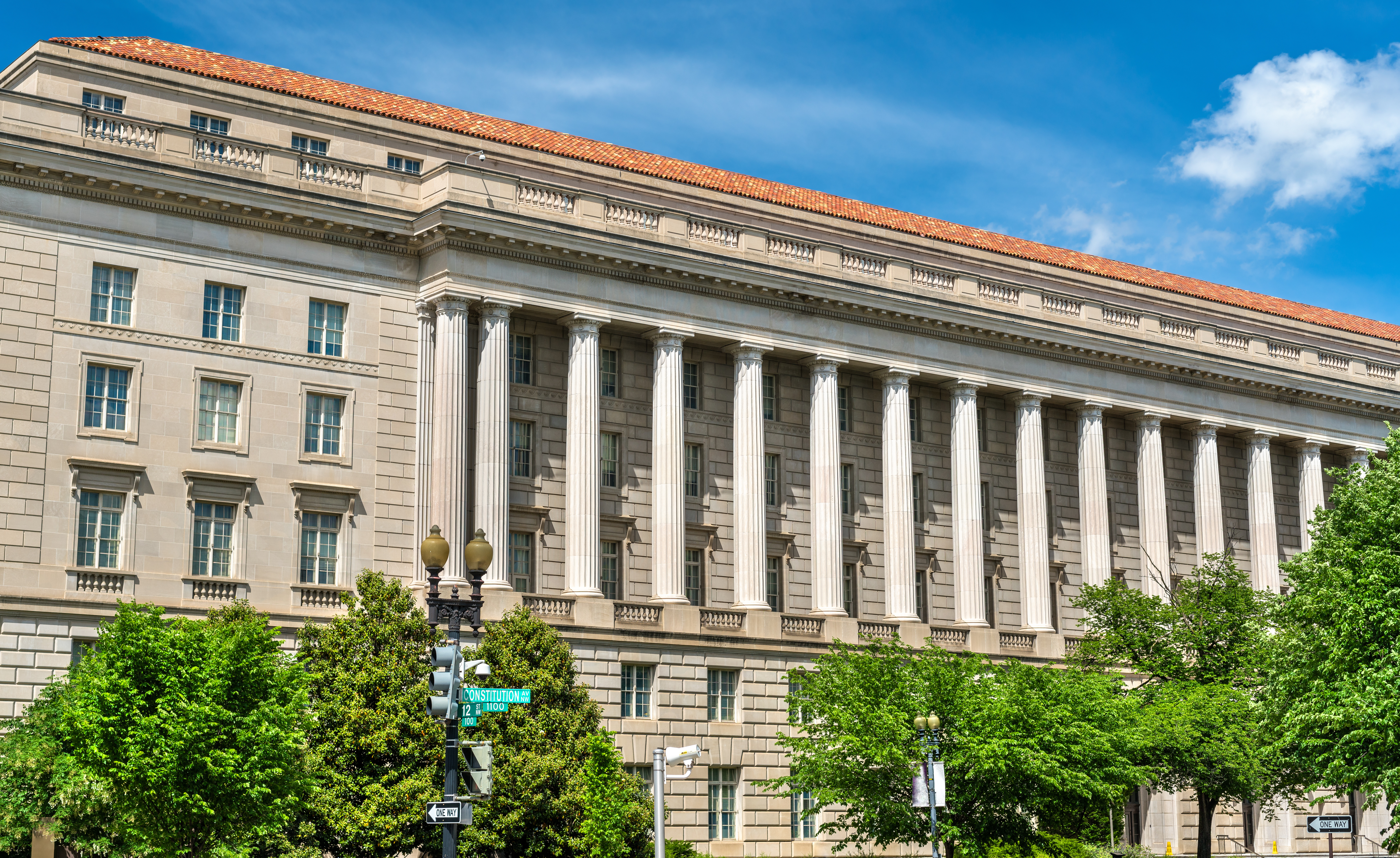 exterior of the IRS building 